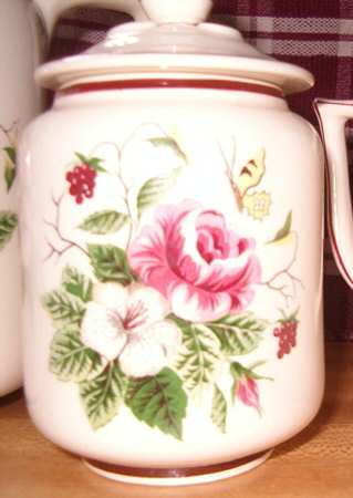 KNO882 Sugar Bowl & Lid