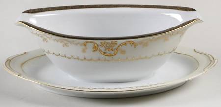 Orched Gravy Boat with Attached Underplate