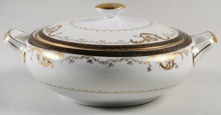 Orched Round Covered Vegetable