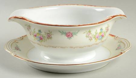 KON122 Gravy Boat with Attached Underplate