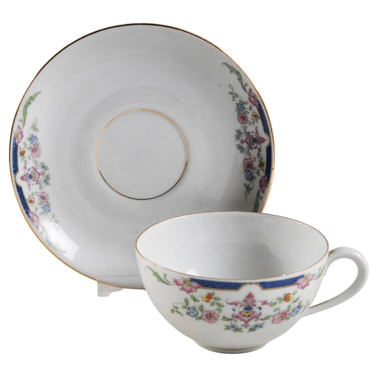 KOE19 Flat Cup & Saucer Set