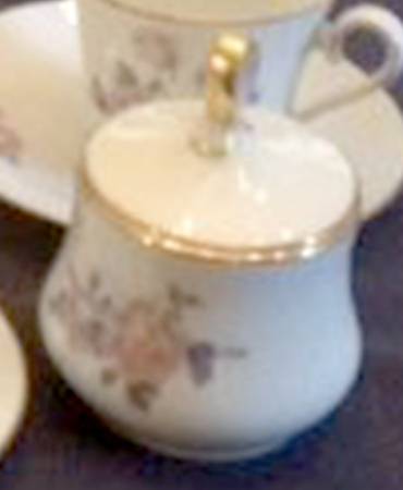 KAI45 Sugar Bowl & Lid