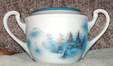 KUT244 Sugar Bowl & Lid