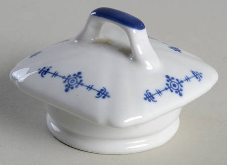 Blau Saks Lid for Coffee Canister