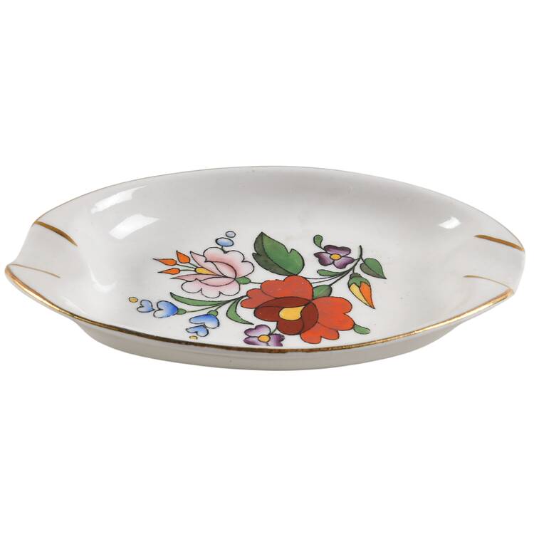 KA1 Leaf Shaped Ashtray