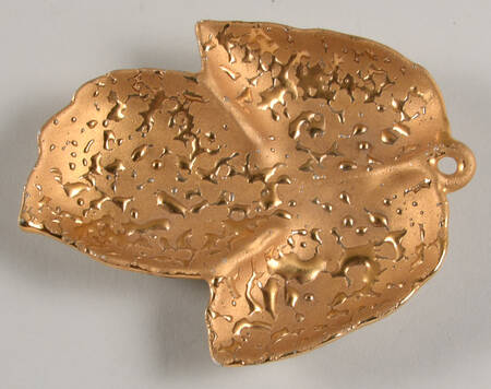 KIW7 5" Leaf Dish