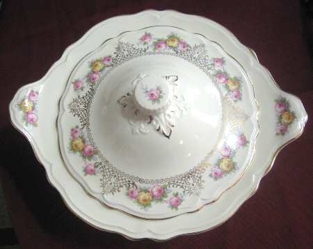 306-5-1 Round Covered Vegetable