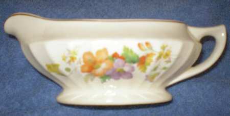 KNO1042 Gravy Boat