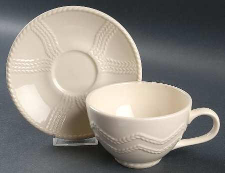 Aranware Flat Cup & Saucer Set