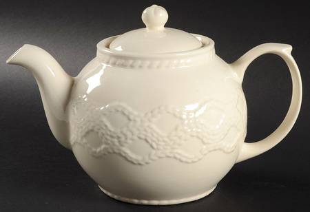 Aranware Teapot & Lid