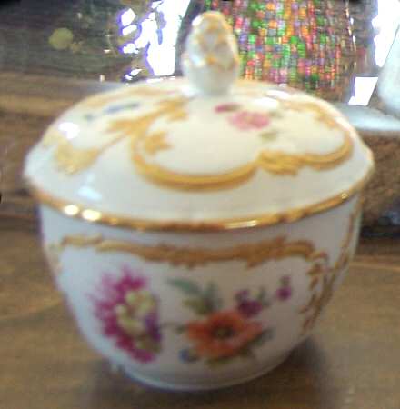 109 Sugar Bowl & Lid