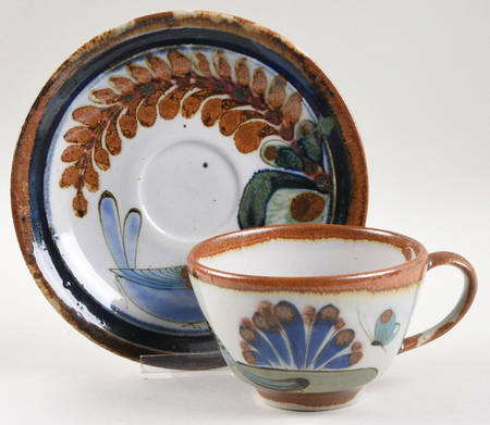 KE13 Flat Cup & Saucer Set