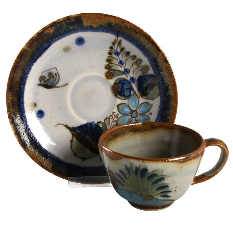 KE13 Flat Cup & Saucer Set