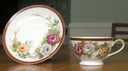 KOT7 Footed Cup & Saucer Set