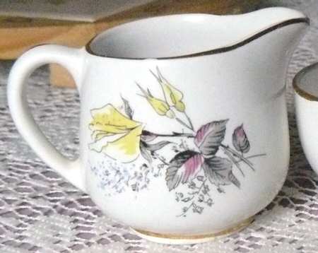 KNT45 Mini Creamer