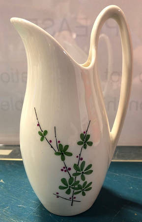 Greenbriar Creamer