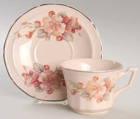 KNO1068 Flat Cup & Saucer Set