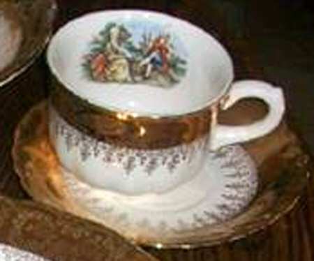KNO1074 Flat Cup & Saucer Set