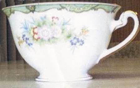 KIK67 Footed Cup