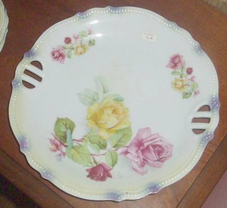 KOE60 Handled Cake Plate