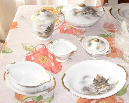KUT320 9" Oval Vegetable Bowl