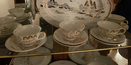 KUT330 Footed Cup & Saucer Set