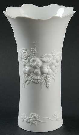 1348-1 7" Vase