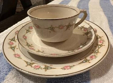 KTK197 Flat Cup & Saucer Set