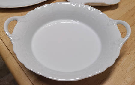 KAI72 8" Round Vegetable Bowl