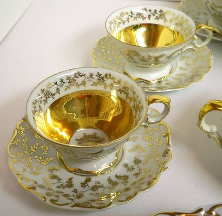 KU12 Footed Cup & Saucer Set