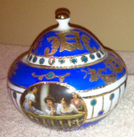 KPM275 Sugar Bowl & Lid