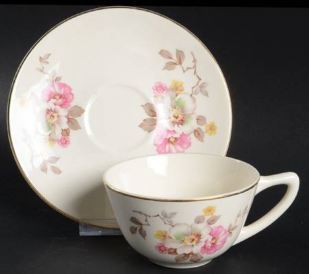 KNO1118 Flat Cup & Saucer Set