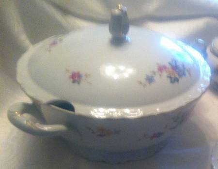 KHL113 Tureen &  Lid
