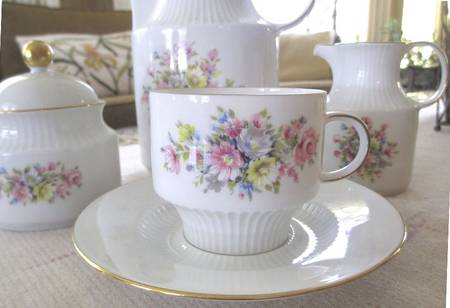 Romantica Ho Flat Cup & Saucer Set