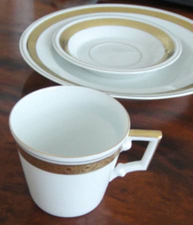 KAI74 Footed Cup