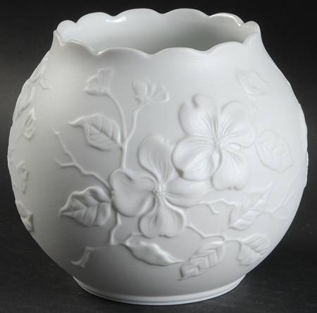 Dogwood 4" Globe Vase