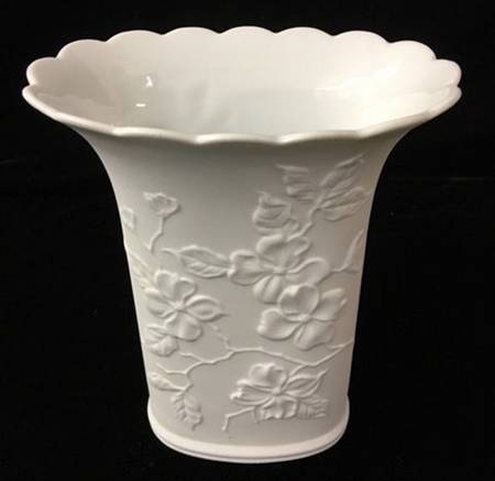 Dogwood 8" Vase