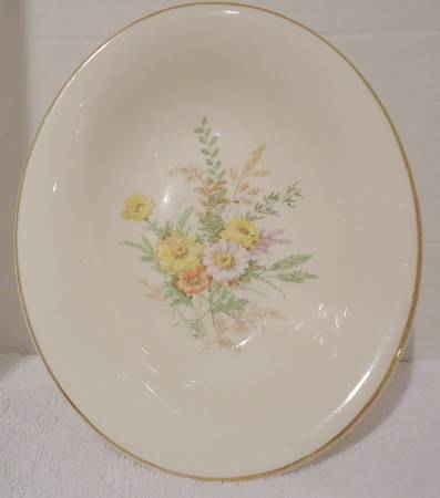 KNO1247 9" Oval Vegetable Bowl
