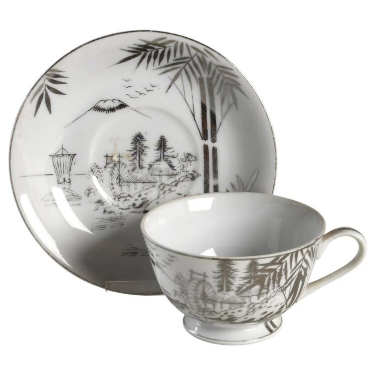 KUT378 Footed Cup & Saucer Set