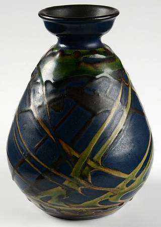 Art Pottery 6" Vase