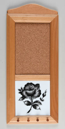 KUT388 15" Natural Wood Memo Board/Key Rack  HC