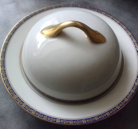 26921 Round Covered Butter