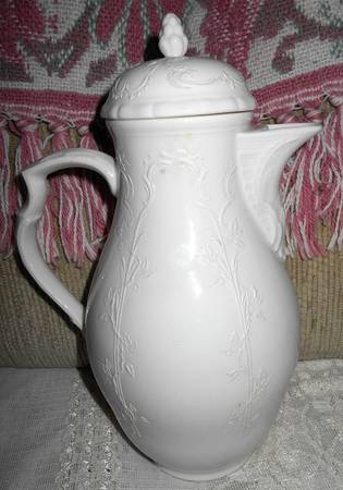 Neuzierat Coffee Pot & Lid