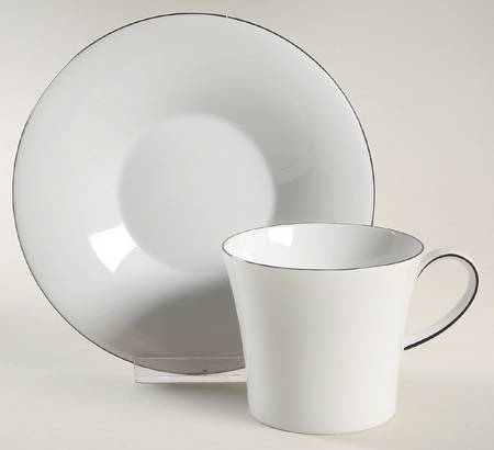 Berlin Canto Flat Cup & Saucer Set