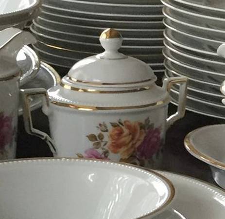 KAI81 Sugar Bowl & Lid