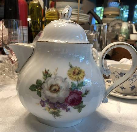 Residenz Teapot & Lid