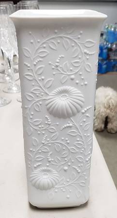 554 9" Vase