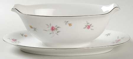 Lorraine Gravy Boat with Attached Underplate