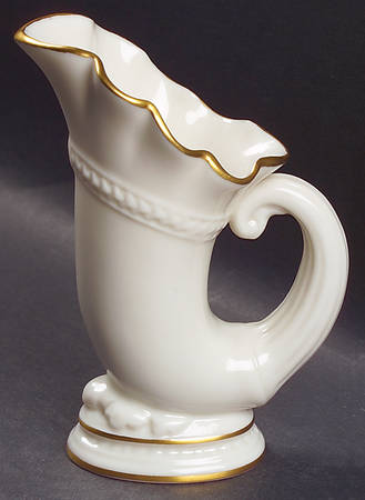 86 4" Horn of Plenty Vase