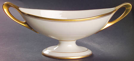 86 Oval Compote (Height X Length)